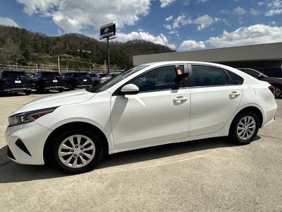 2024 Kia Forte LX IVT