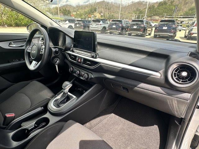 2024 Kia Forte LX IVT