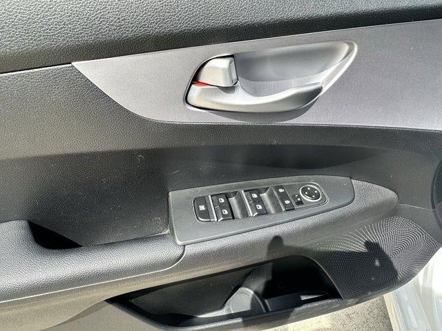 2024 Kia Forte LX IVT