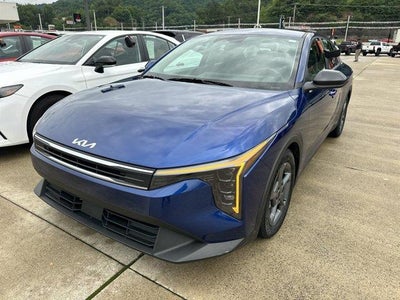 2025 Kia K4 LXS FWD