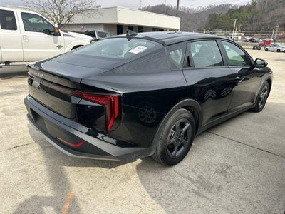 2025 Kia K4 LXS FWD