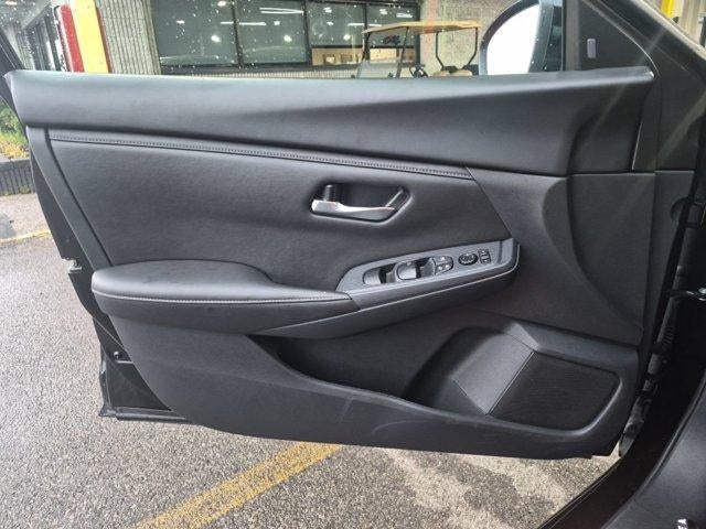 2025 Nissan Sentra SV CVT