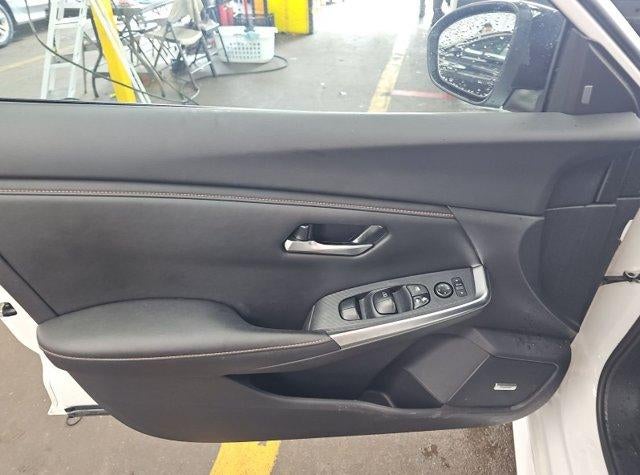 2023 Nissan Sentra SR CVT