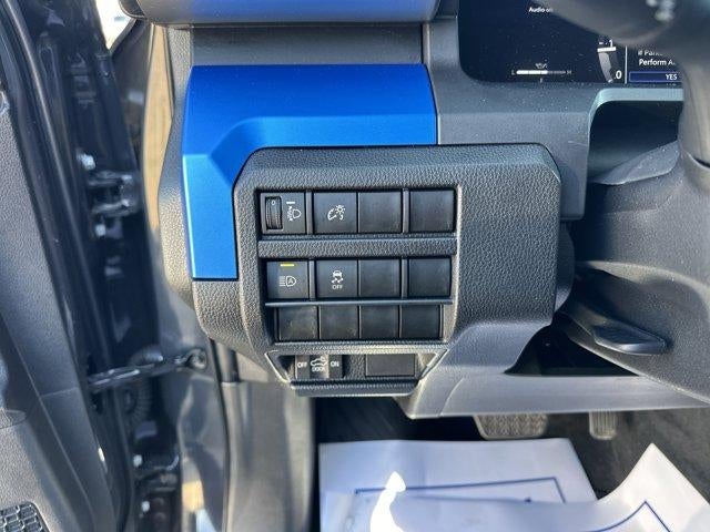 2025 Toyota Tacoma 4WD 4WD TRD Off Road Double Cab 6' Bed AT (Natl)