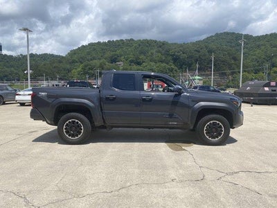 2024 Toyota Tacoma 4WD 4WD TRD Off Road Double Cab 5' Bed AT (Natl)