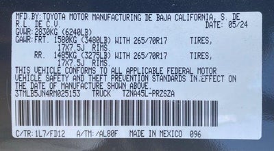 2024 Toyota Tacoma 4WD 4WD TRD Off Road Double Cab 5' Bed AT (Natl)