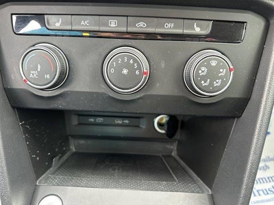 2022 Volkswagen Taos SE 4MOTION