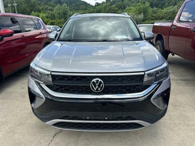 2022 Volkswagen Taos SE 4MOTION