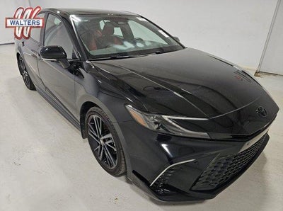 2025 Toyota Camry LE (Natl)