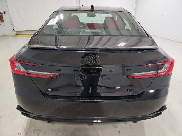 2025 Toyota Camry LE (Natl)