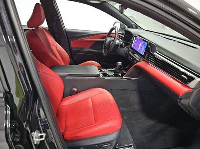 2025 Toyota Camry LE (Natl)