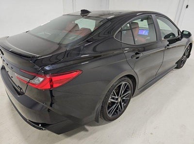 2025 Toyota Camry LE (Natl)