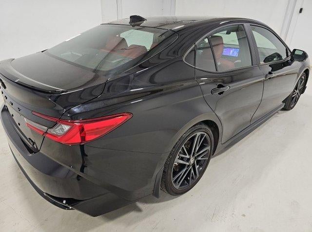 2025 Toyota Camry LE (Natl)