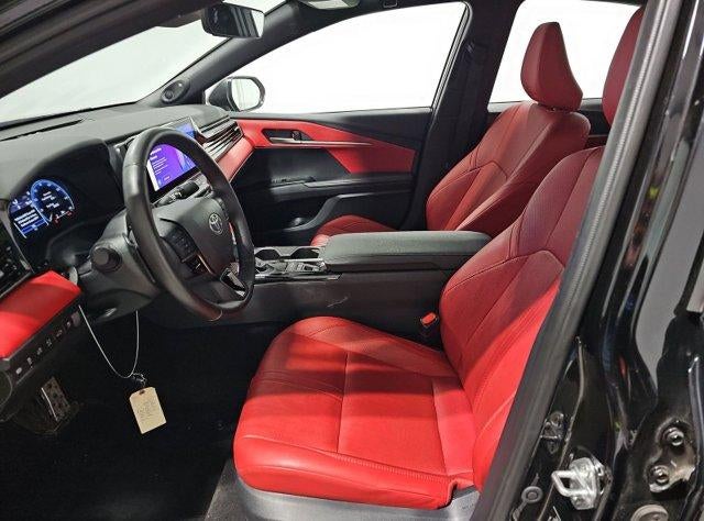 2025 Toyota Camry LE (Natl)