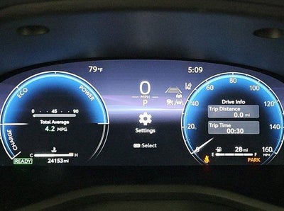 2025 Toyota Camry LE (Natl)