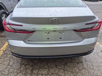 2025 Toyota Camry LE (Natl)