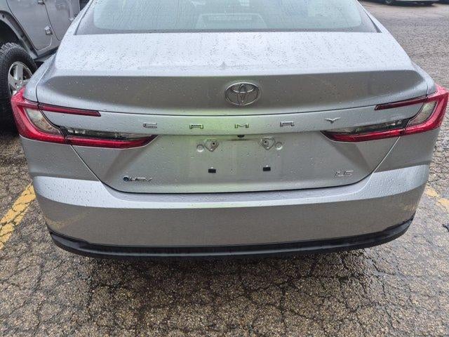 2025 Toyota Camry LE (Natl)