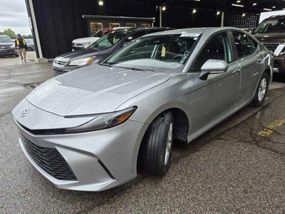 2025 Toyota Camry LE (Natl)