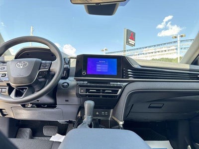 2025 Toyota Camry LE (Natl)