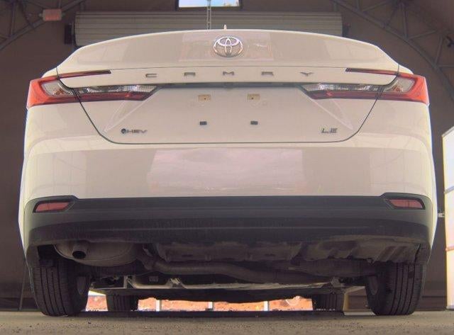 2025 Toyota Camry LE (SE)