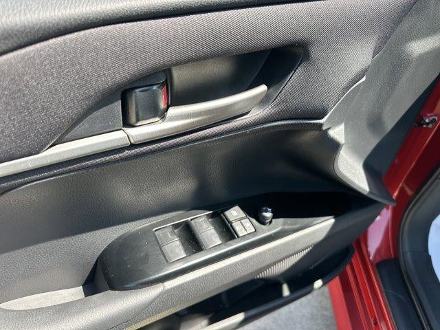 2025 Toyota Camry LE (Natl)