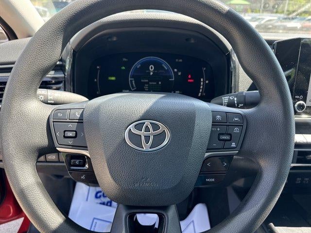 2025 Toyota Camry LE (Natl)