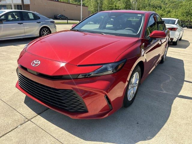 2025 Toyota Camry LE (Natl)