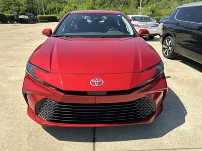 2025 Toyota Camry LE (Natl)