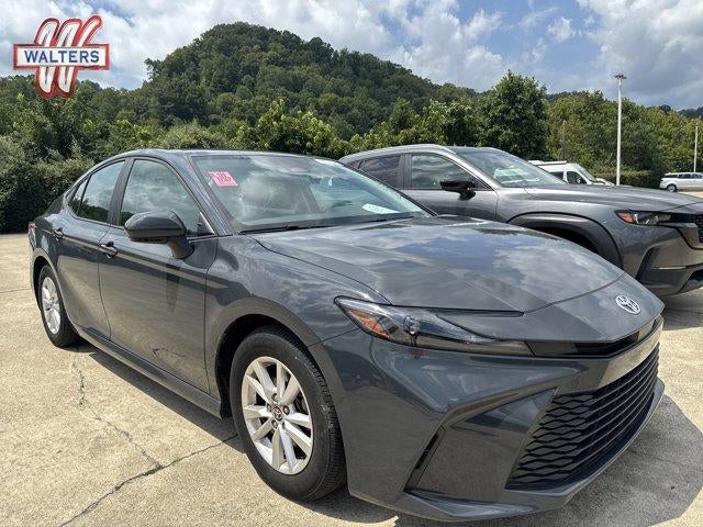 2025 Toyota Camry LE (Natl)