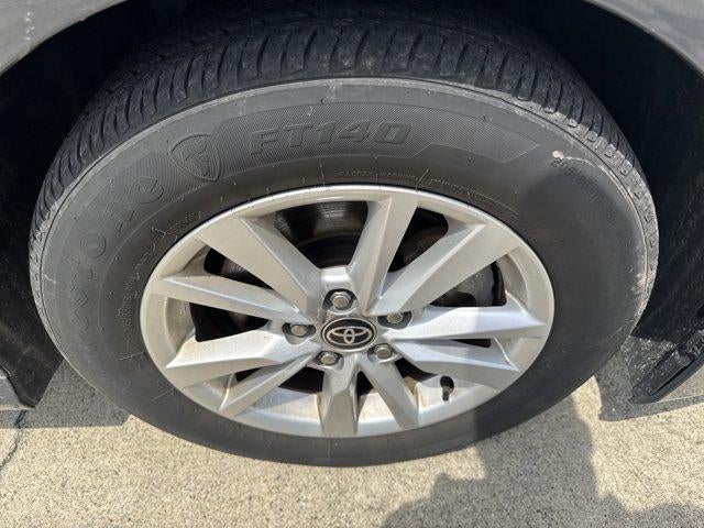 2025 Toyota Camry LE (Natl)
