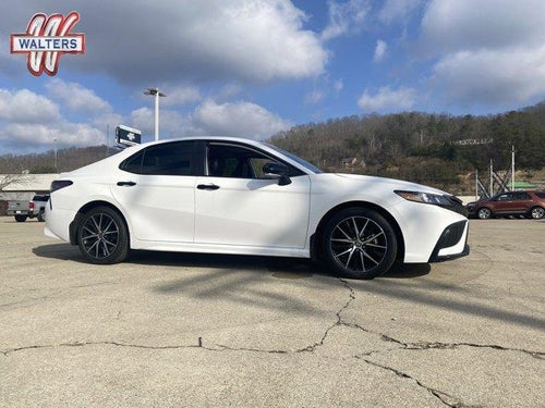 2023 Toyota Camry SE Auto (SE)