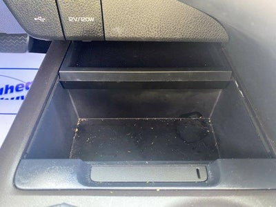 2023 Toyota Camry SE Auto (SE)