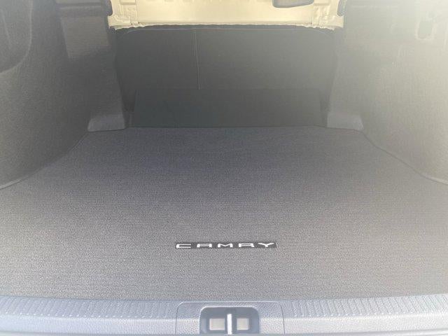 2023 Toyota Camry SE Auto (SE)