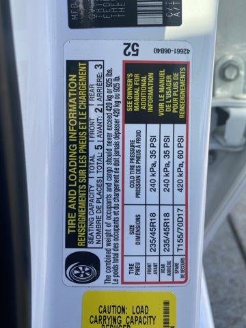 2023 Toyota Camry SE Auto (SE)