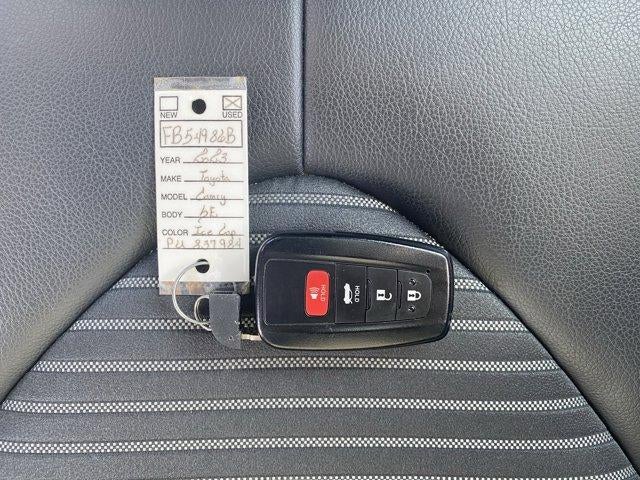 2023 Toyota Camry SE Auto (SE)