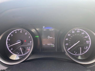 2023 Toyota Camry SE Auto (SE)