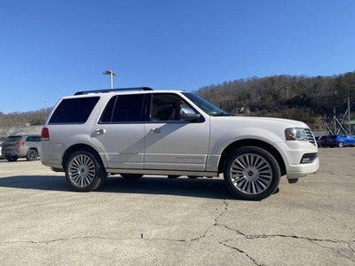 2016 Lincoln Navigator 4dr 3.5L V6 4WD Select