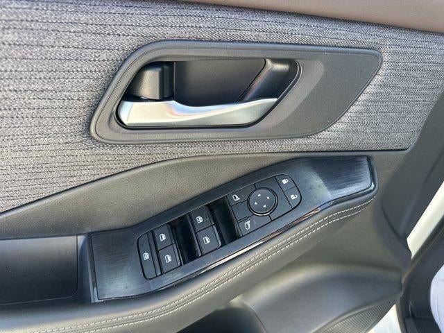 2023 Nissan Rogue AWD SV