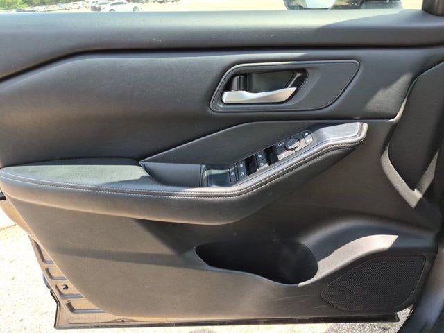 2025 Nissan Rogue AWD SV