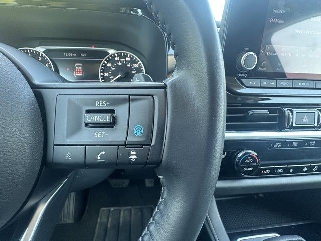 2025 Nissan Pathfinder SV 4WD