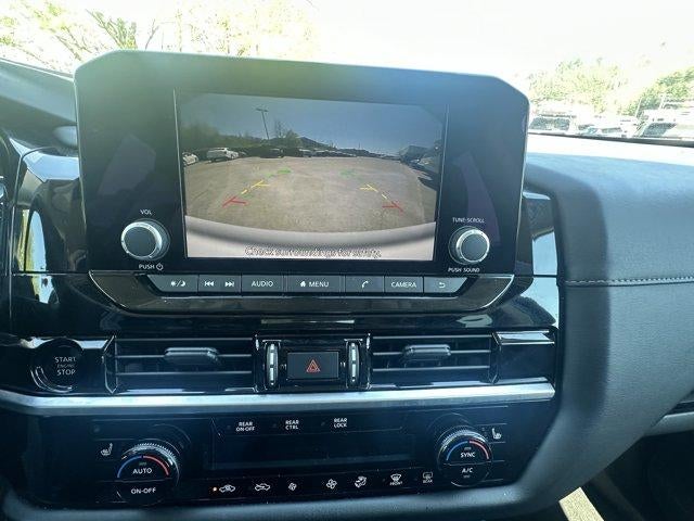 2025 Nissan Pathfinder SV 4WD