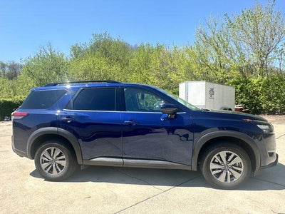 2025 Nissan Pathfinder SV 4WD