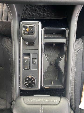 2025 Nissan Pathfinder SV 4WD