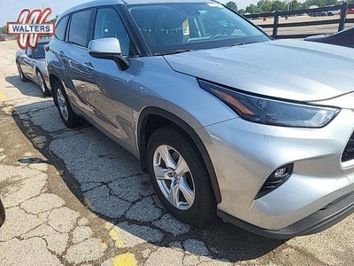 2025 Toyota Highlander LE AWD (Natl)