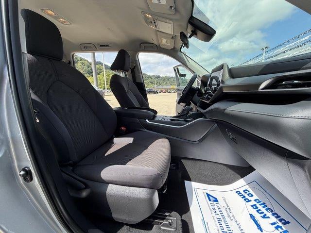 2025 Toyota Highlander LE AWD (Natl)