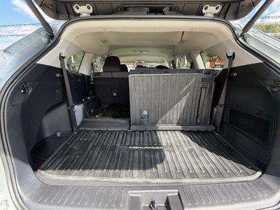2025 Toyota Highlander LE AWD (Natl)