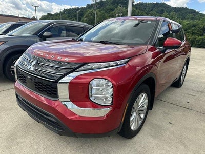 2023 Mitsubishi Outlander ES S-AWC