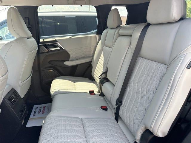 2025 Mitsubishi Outlander Platinum Edition S-AWC