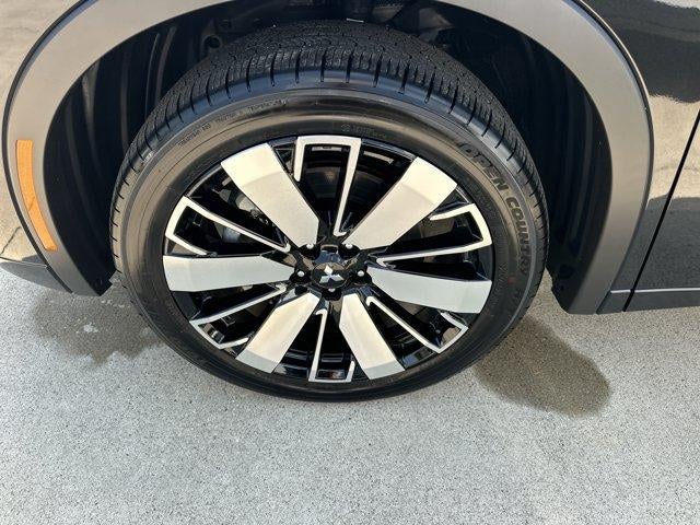 2025 Mitsubishi Outlander Platinum Edition S-AWC