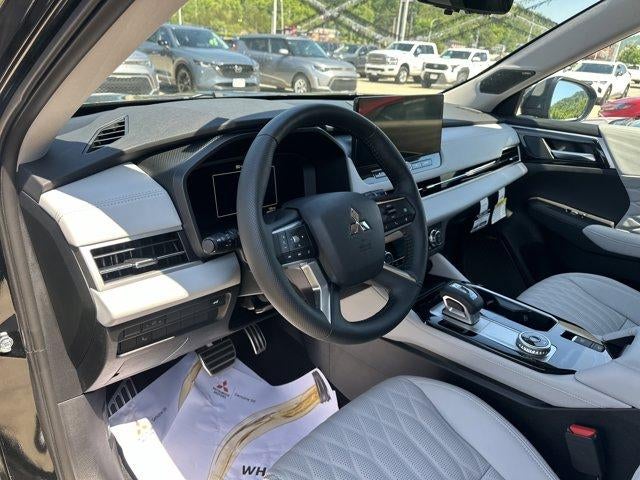 2025 Mitsubishi Outlander Platinum Edition S-AWC